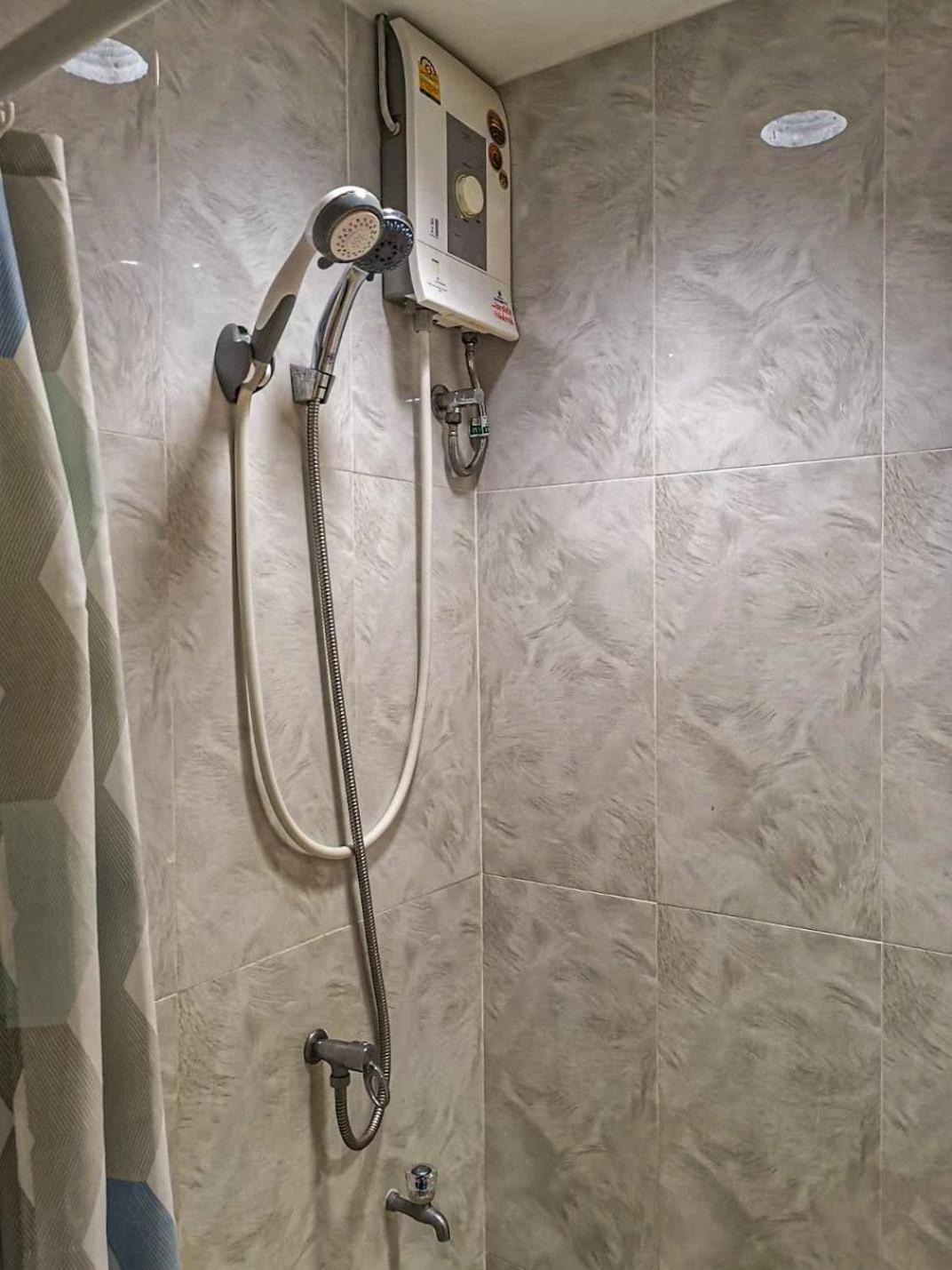 Tower Resident In The Heart Of Bangkok Shopping Center Apartment Makkasan Luaran gambar